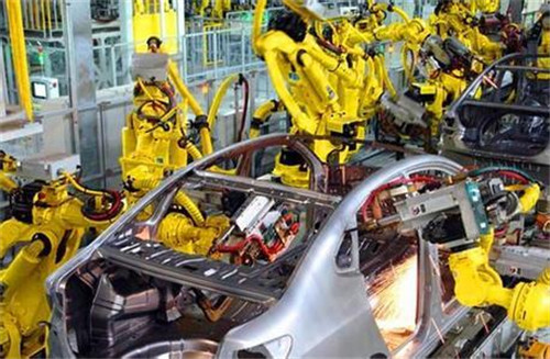 全（quán）自動鉚釘機的必（bì）要（yào）性——互聯網時（shí）代工業的未來（lái）圖一